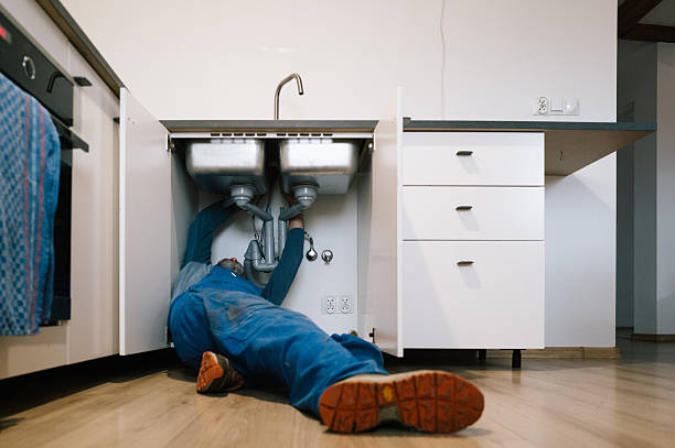 Professional Emergency Plumber technician working in Winchester, MO